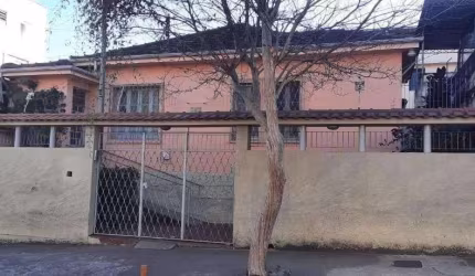 Casa para Venda em Juiz de Fora, Manoel Honório, 4 dormitórios, 1 suíte, 3 banheiros, 1 vaga