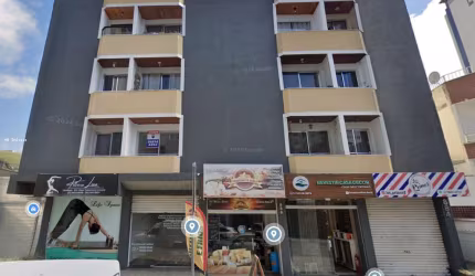 Espaçoso apartamento garden de 1 quarto na Ladeira Alexandre Leonel com garagem privativa e área externa!