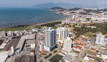 Apartamento à venda, no Bairro Kobrasol, São José-SC, com 2 quartos, sendo 1 suíte, com