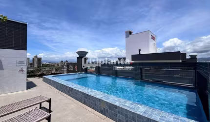 Apartamento à venda no Bairro Canto em Florianópolis-SC, com 3 quartos, 2 suítes, 1 vaga