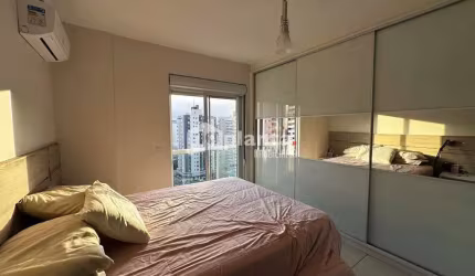 Apartamento à venda no Bairro Campinas em São José-SC, com 2 quartos, 2 suítes, 2 vagas