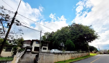 Vende se excelente terreno de esquina