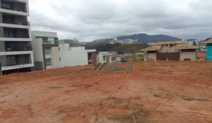 Terreno à venda, 601 m² por R$ 650.000,01 - Lourdes - Juiz de Fora/MG