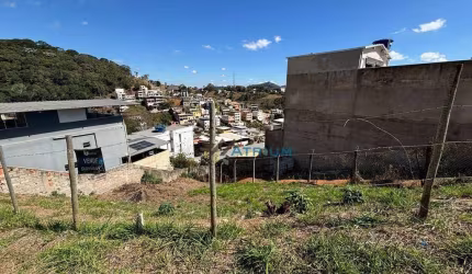 Terreno com localização Privilegiada de Esquina