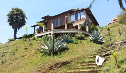 Casa com 3 dormitórios à venda, 400 m² por R$ 899.999,99 - Graminha - Juiz de Fora/MG