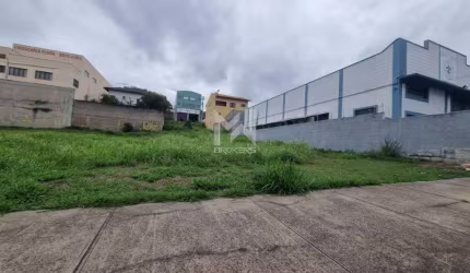 Terreno à venda em Avenida em Vinhedo/SP.