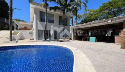 Casa com 06 quartos à venda no Condomínio Estância Marambaia em Vinhedo - SP.