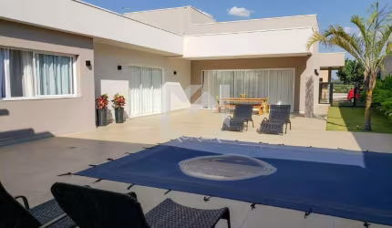 Casa térrea à venda no Residencial Campo de Toscana em Vinhedo - SP.