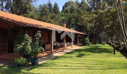 Casa térrea à venda no Condomínio Vale da Santa Fé em Vinhedo - SP