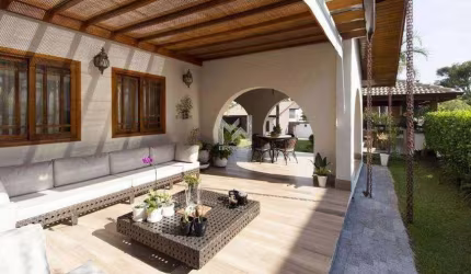 Casa à venda no Condomínio Estância Marambaia em Vinhedo - SP