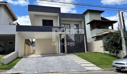 Casa sobrado à venda no Condomínio Recanto dos Paturis na cidade de Vinhedo - SP