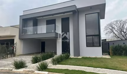 Casa sobrado com 3 quartos a venda no condomínio Le Village na cidade de Valinhos - SP