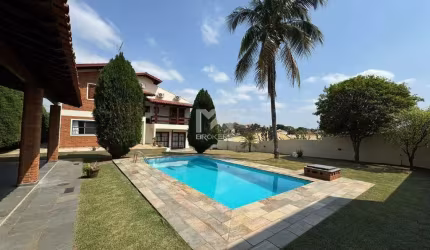 Casa à venda no Condomínio Estância Marambaia em Vinhedo - SP