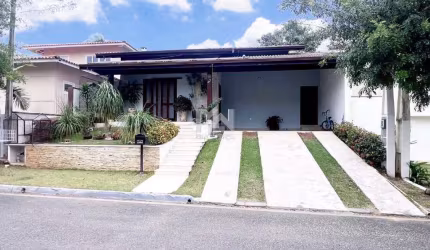 Casa térrea à venda no Condomínio Jardim das Palmeiras em Vinhedo - SP