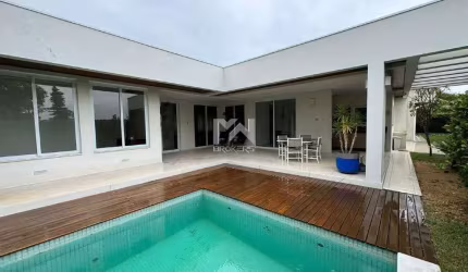 Casa térrea para locação no Condomínio Marambaia em Vinhedo - SP