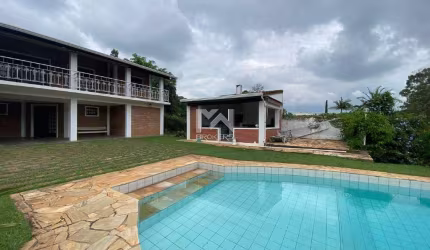 Casa semi térrea à venda no Condomínio Estância Marambaia em Vinhedo - SP