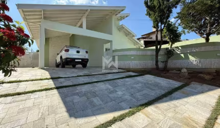 Casa térrea à venda no Condomínio Estância Marambaia em Vinhedo - SP