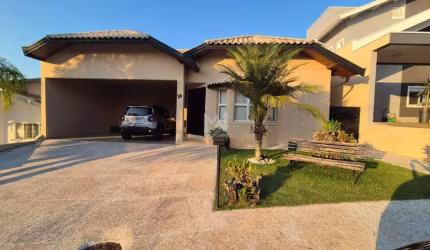 Casa MOBILIADA para alugar no Condomínio Recanto dos Paturis em Vinhedo - SP