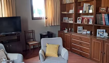 Excelente casa no vista alegre