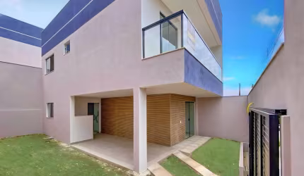 Casa para Venda em Guarapari, Santa Mônica, 3 dormitórios, 1 suíte, 2 banheiros, 2 vagas