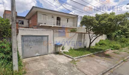 Sobrado para Venda em Pinhais, Alto Tarumã, 4 dormitórios, 2 banheiros, 2 vagas