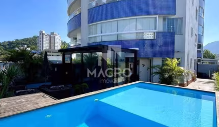 Apartamento com terraço e piscina I Centro | 2 quartos (1 suíte) | 87m² + terraço