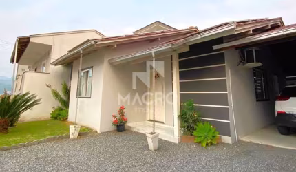 Casa | Rau | 3 quartos (1 suíte) 75m²
