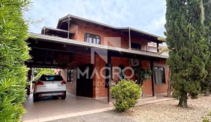 Casa com Amplo Terreno | Ilha da Figueira | 165m²