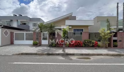 Casa | Três Rios do Sul | 3 quartos | 144m²