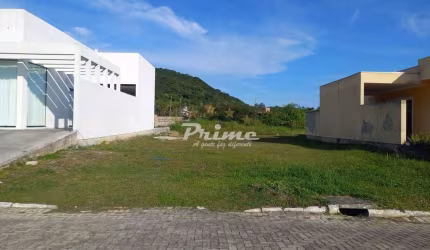 Terreno no condominio acqua de Zimbros
