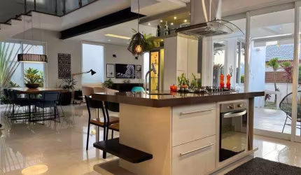 Linda casa em condomínio fechado no Jardim Novo Mundo!