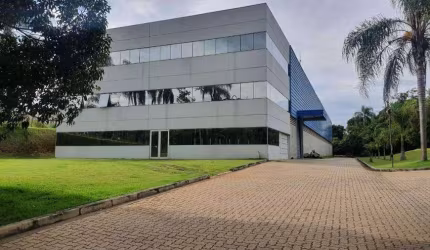 Galpão &#224; venda   Bairro Da Moenda - Itatiba/SP  Galpão industrial com acabamento diferenciado, remetendo a uma construção de padrão mais elevado que o convencional.  Unidade Industrial situada em