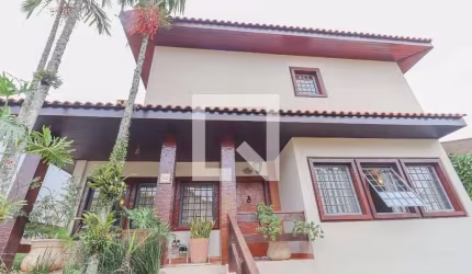 Casa venda no condomínio, Portal do Paraíso I, com 420m&#178;, 5 quartos e 3 vagas.