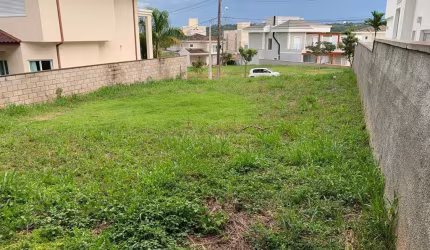 Terreno Condominio Via Castelli Louveira