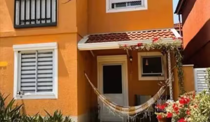 Belíssima casa no condomínio Casas da Toscana no bairro Medeiros em Jundiaí