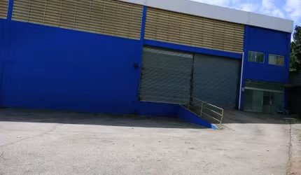 Galpão Comercial &#224; Venda com Renda Mensal de R$ 14.000,00