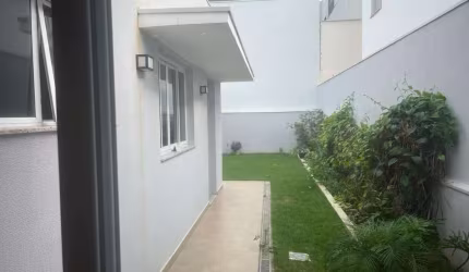 Casa dos Sonhos em Condomínio Completo!