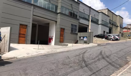 Oportunidade de Locação: Galpão Comercial Estratégico em Guaturinho Cajamar!
