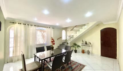 Casa no Bosque dos Eucaliptos