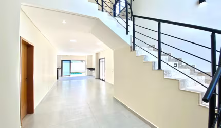 Casa no Condomínio Floradas da Serra