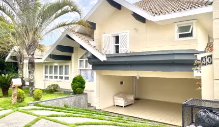 Casa em condomínio