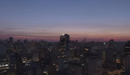 20º andar no Centro apto novíssimo 2023