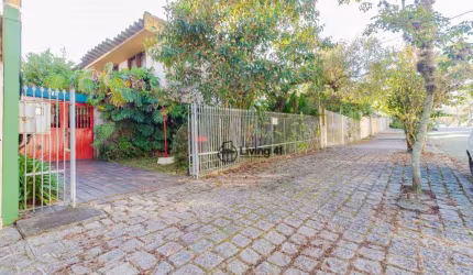 Casa com 4 dormitórios à venda, 473 m² por R$ 999.000,00 - Jardim Botânico - Curitiba/PR