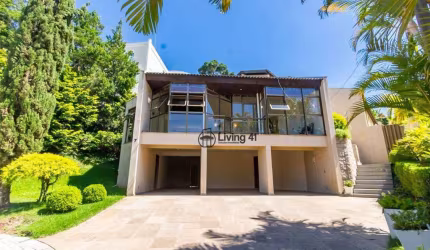 Linda Casa em cond. no Parque Barigui