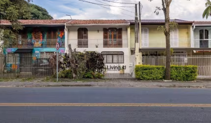 Sobrado no Hugo Lange  - 3quartos