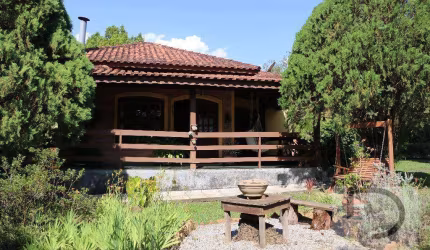 Chácara com 3 dormitórios à venda, 5395 m² por R$ 2.180.000,00 - Centro - Louveira/SP