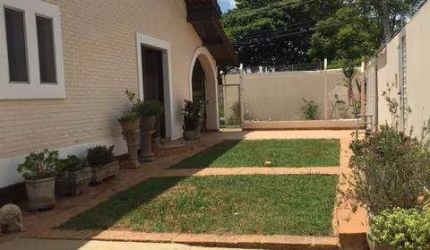 Casa à venda no bairro Vale Verde - Valinhos/SP