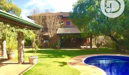Casa com 4 dormitórios à venda, 420 m² por R$ 2.500.000,00 - Condomínio Marambaia - Vinhedo/SP