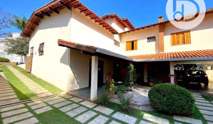 Casa com 3 dormitórios à venda, 419 m² por R$ 1.590.000,00 - Condomínio Marambaia - Vinhedo/SP