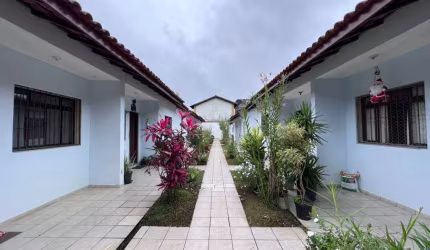 Village com 2 dormitórios à venda, 60 m² por R$ 390.000,00 - Centro - Bertioga/SP